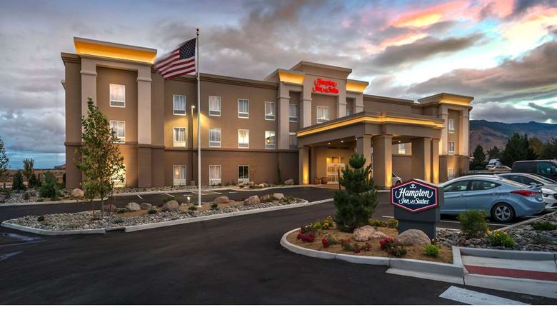 <b>Hampton Inn & Suites Reno West Exterior</b>. Images powered by <a href="https://iceportal.shijigroup.com/" title="IcePortal" target="_blank">IcePortal</a>.