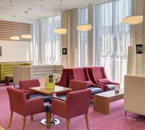 Hampton by Hilton Ufa Lobby