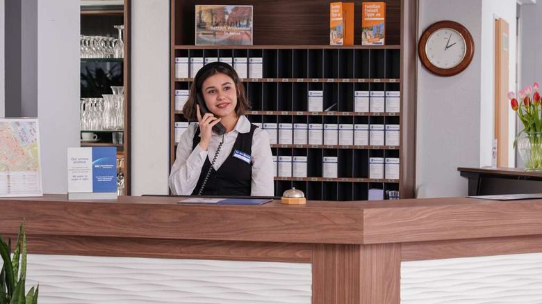 <b>Best Western Comfort Business Hotel Lobby</b>. Images powered by <a href="https://iceportal.shijigroup.com/" title="IcePortal" target="_blank">IcePortal</a>.