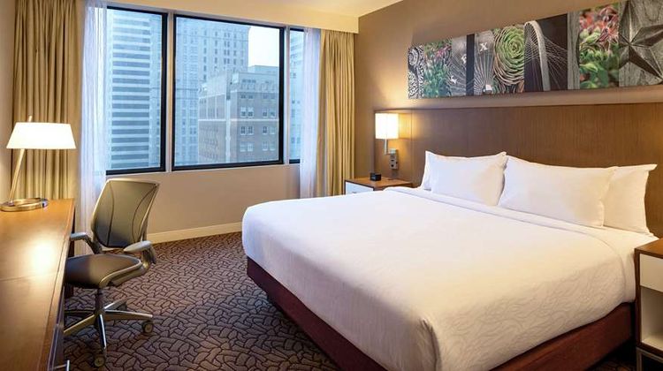 Hilton Garden Inn Downtown Dallas Room