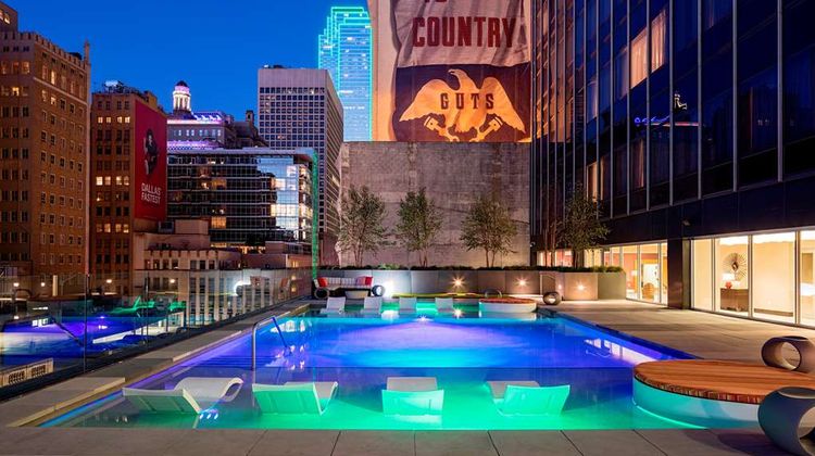Hilton Garden Inn Downtown Dallas Pool