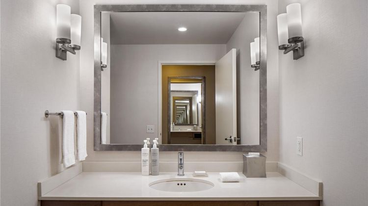 Hilton Garden Inn Downtown Dallas Room
