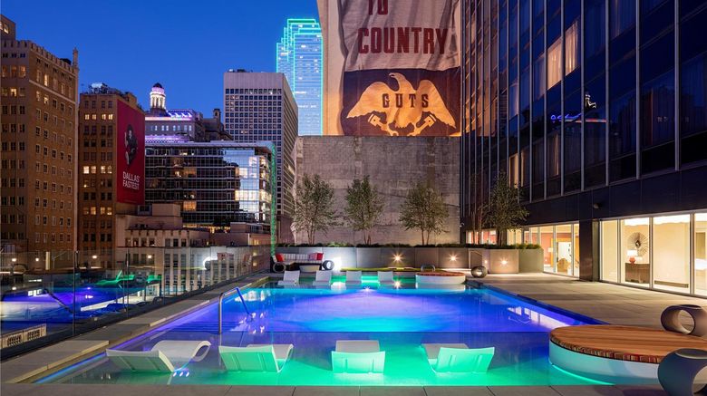 <b>Hilton Garden Inn Downtown Dallas Pool</b>. Images powered by <a href="https://iceportal.shijigroup.com/" title="IcePortal" target="_blank">IcePortal</a>.