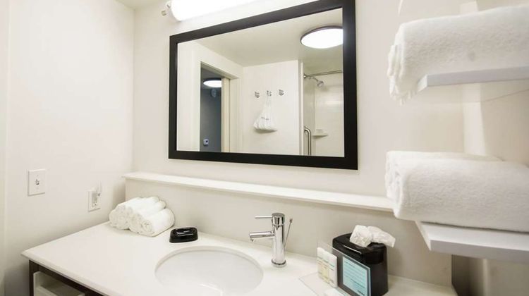 Hampton Inn & Suites Orlando at SeaWorld Room
