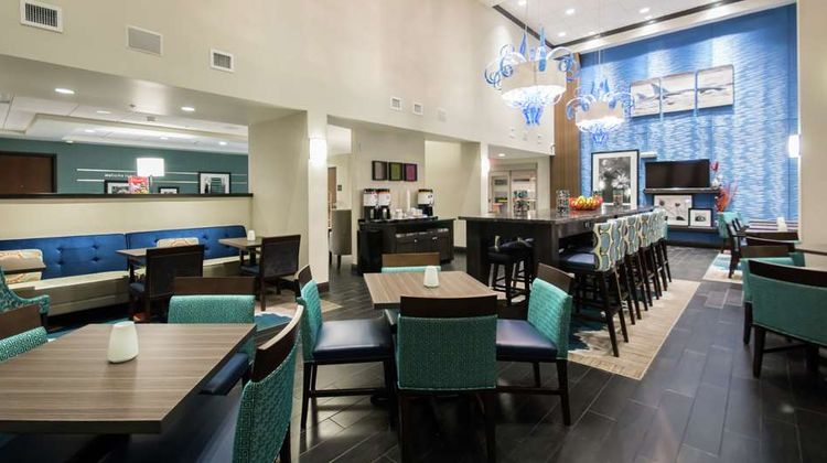 Hampton Inn & Suites Orlando at SeaWorld Lobby