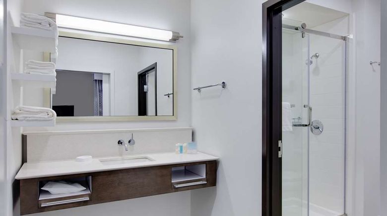 <b>Hampton Inn & Suites Tyler-South Room</b>. Images powered by <a href="https://iceportal.shijigroup.com/" title="IcePortal" target="_blank">IcePortal</a>.
