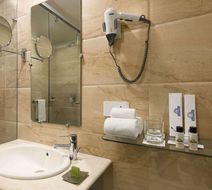 Days Hotel Jalandhar Jyoti Chowk Room