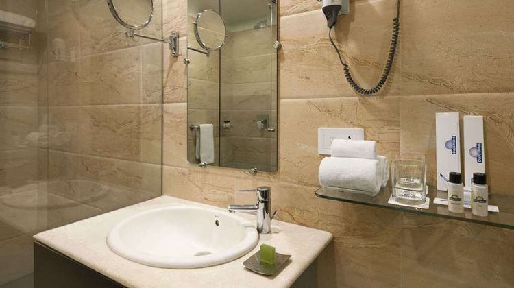 Days Hotel Jalandhar Jyoti Chowk Room
