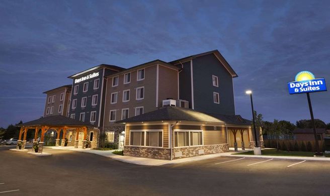 Days Inn and Suites Lindsay Exterior