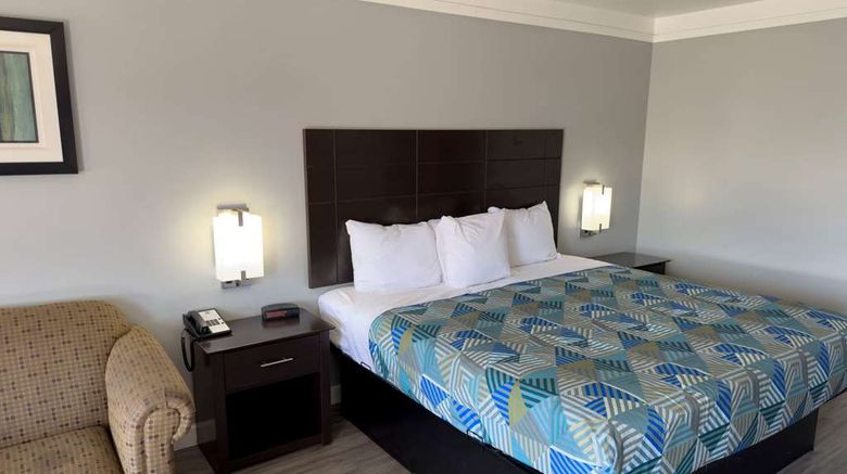 <b>Days Inn Gonzales Room</b>. Images powered by <a href="https://iceportal.shijigroup.com/" title="IcePortal" target="_blank">IcePortal</a>.