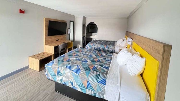 Days Inn Gonzales Room