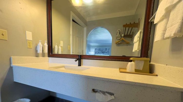 Days Inn Gonzales Room