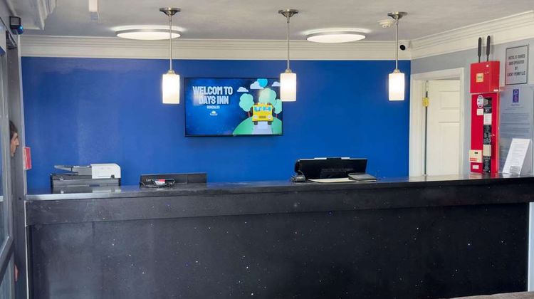 Days Inn Gonzales Lobby