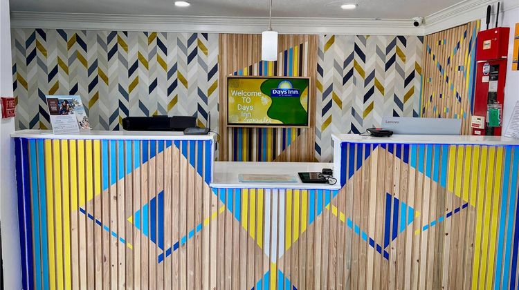 Days Inn Gonzales Lobby