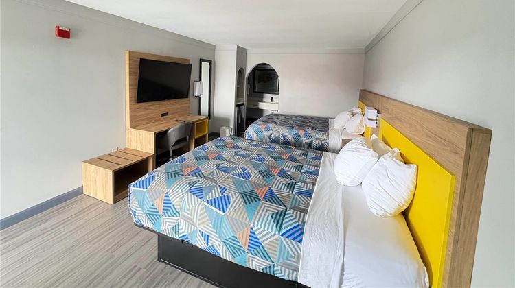 Days Inn Gonzales Room