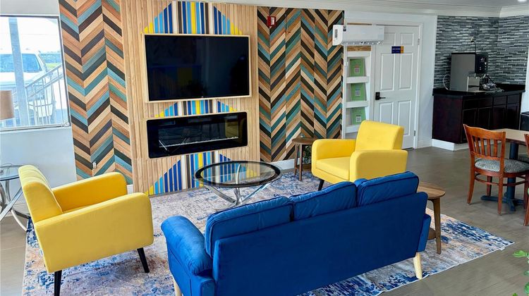 Days Inn Gonzales Lobby