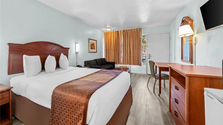 <b>Knights Inn San Antonio near AT&T Center Room</b>. Images powered by <a href="https://iceportal.shijigroup.com/" title="IcePortal" target="_blank">IcePortal</a>.