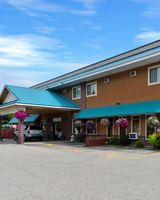 Canadas Best Value Inn & Suites