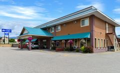 Canadas Best Value Inn & Suites