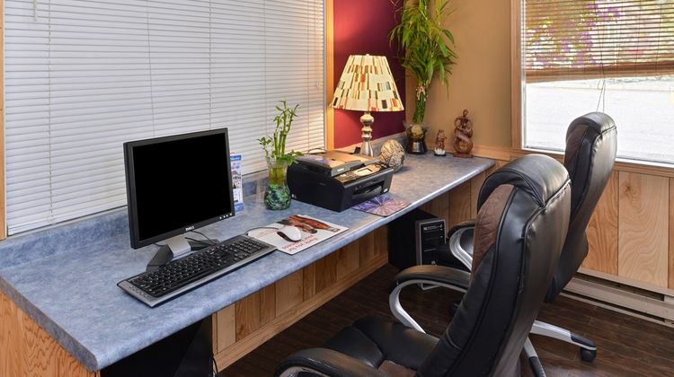 Canadas Best Value Inn & Suites Other