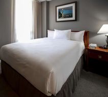 Hotel Faubourg Montreal Room