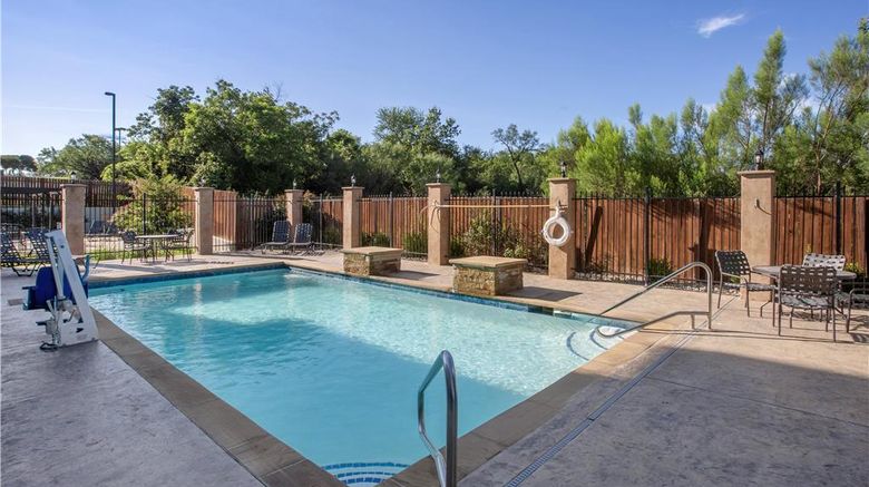 <b>Best Western Plus Lampasas Inn & Suites Pool</b>. Images powered by <a href="https://iceportal.shijigroup.com/" title="IcePortal" target="_blank">IcePortal</a>.