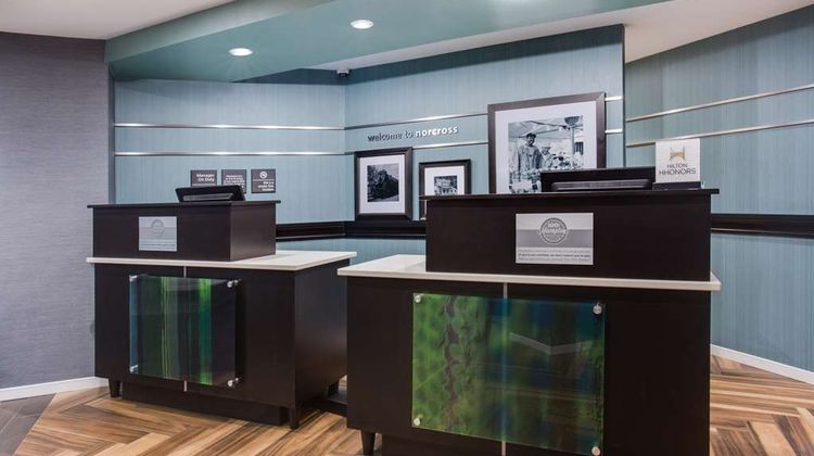 Hampton Inn Norcross Lobby