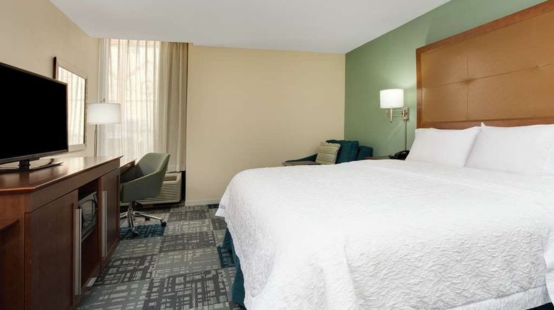 <b>Hampton Inn Norcross Room</b>. Images powered by <a href="https://iceportal.shijigroup.com/" title="IcePortal" target="_blank">IcePortal</a>.