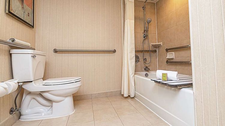 DoubleTree by Hilton Lafayette Room