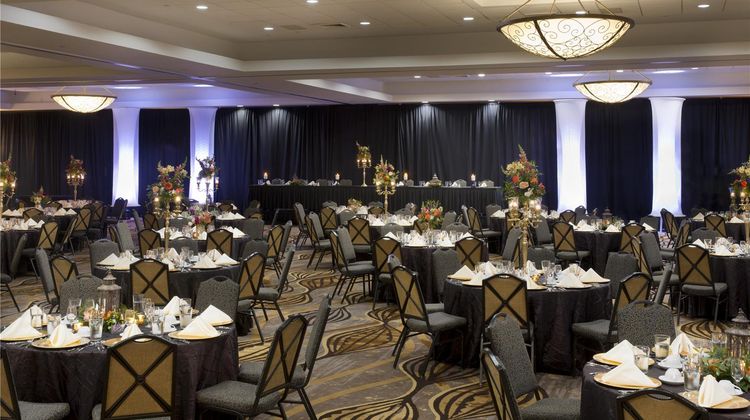 DoubleTree by Hilton Lafayette Meeting