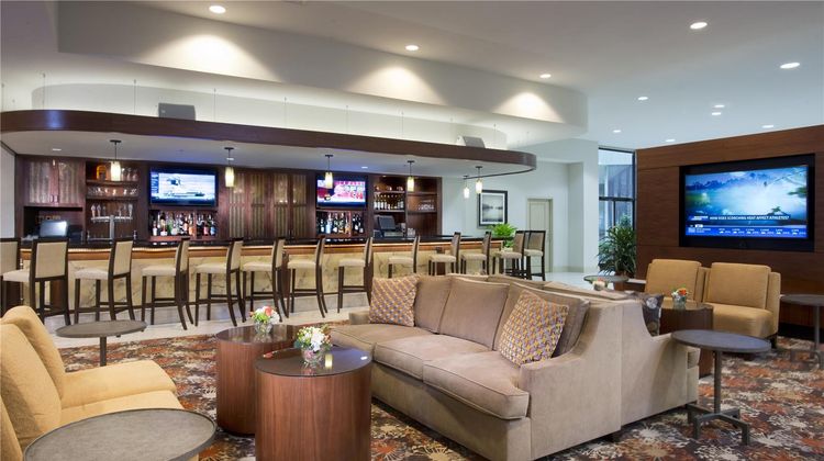 DoubleTree by Hilton Lafayette Lobby