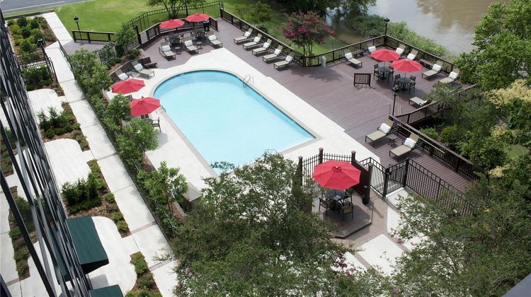 DoubleTree by Hilton Lafayette Pool