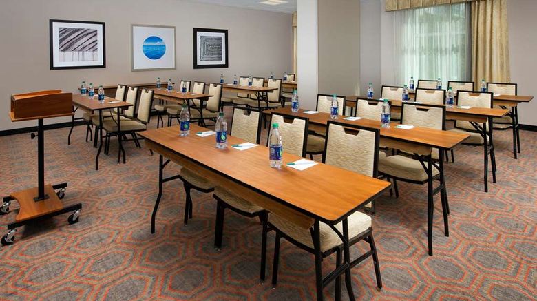 <b>Homewood Miami Downtown Brickell Meeting</b>. Images powered by <a href="https://iceportal.shijigroup.com/" title="IcePortal" target="_blank">IcePortal</a>.