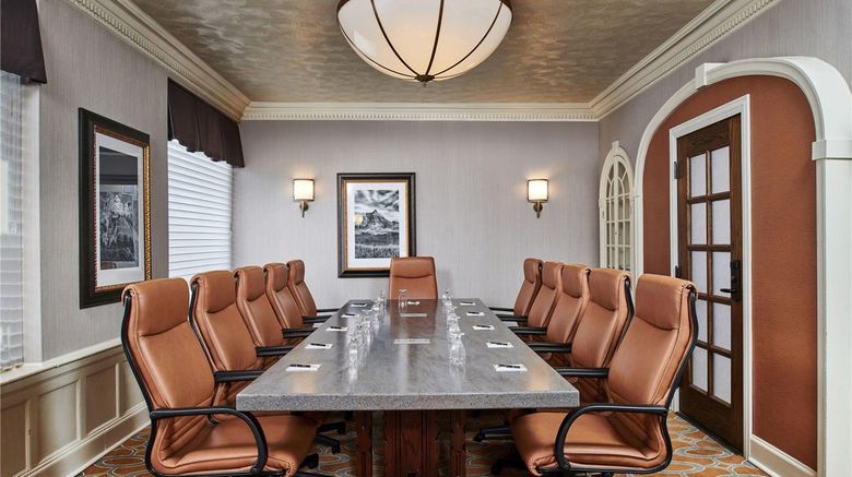 <b>Hotel Alex Johnson, Curio Collection Meeting</b>. Images powered by <a href="https://iceportal.shijigroup.com/" title="IcePortal" target="_blank">IcePortal</a>.