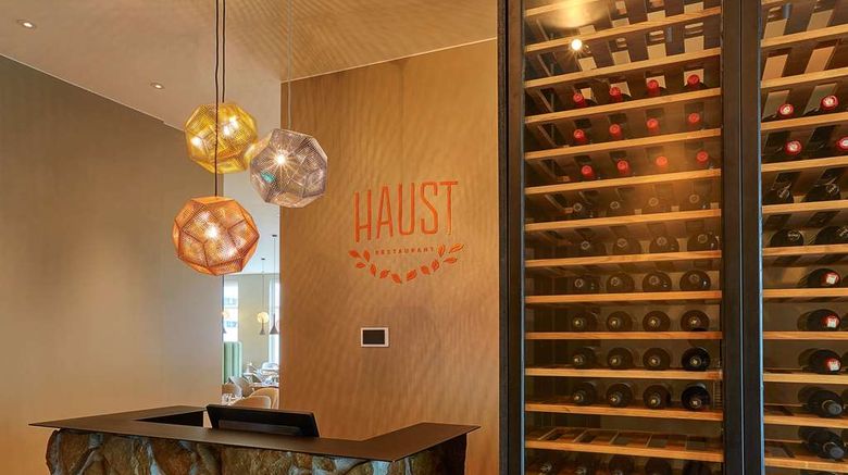 <b>Fosshotel Reykjavik Restaurant</b>. Images powered by <a href="https://iceportal.shijigroup.com/" title="IcePortal" target="_blank">IcePortal</a>.