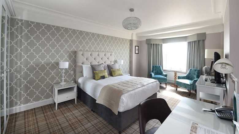 <b>Old Ship Hotel Room</b>. Images powered by <a href="https://iceportal.shijigroup.com/" title="IcePortal" target="_blank">IcePortal</a>.