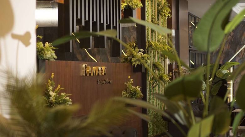 <b>Ramada Hotel & Suites Istanbul Merter Lobby</b>. Images powered by <a href="https://iceportal.shijigroup.com/" title="IcePortal" target="_blank">IcePortal</a>.