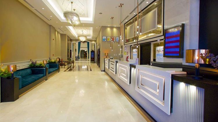 Ramada Hotel & Suites Istanbul Merter Lobby