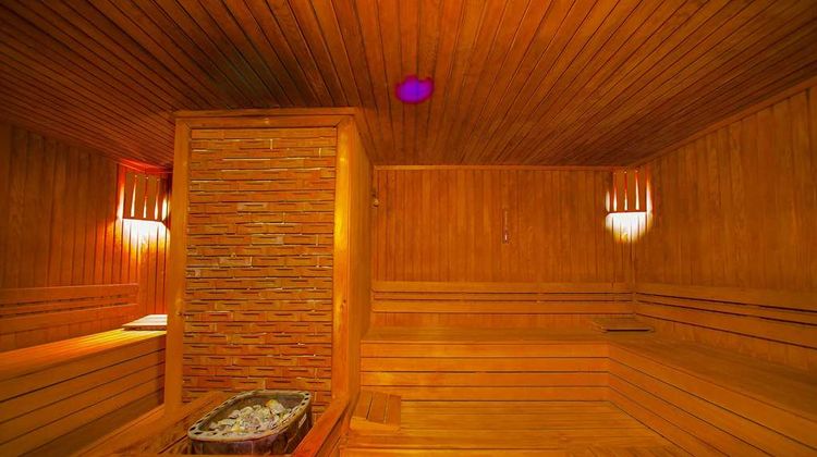 Ramada Hotel & Suites Istanbul Merter Spa