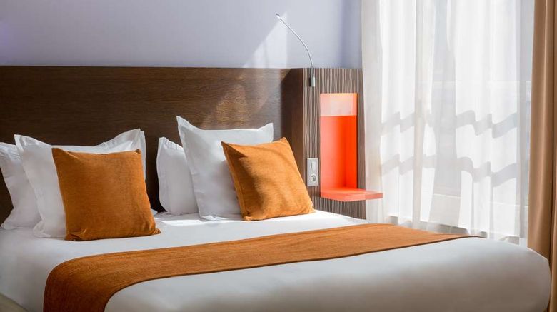 <b>Best Western Seine West Hotel Room</b>. Images powered by <a href="https://iceportal.shijigroup.com/" title="IcePortal" target="_blank">IcePortal</a>.