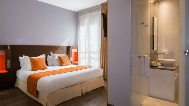 <b>Best Western Seine West Hotel Room</b>. Images powered by <a href="https://iceportal.shijigroup.com/" title="IcePortal" target="_blank">IcePortal</a>.