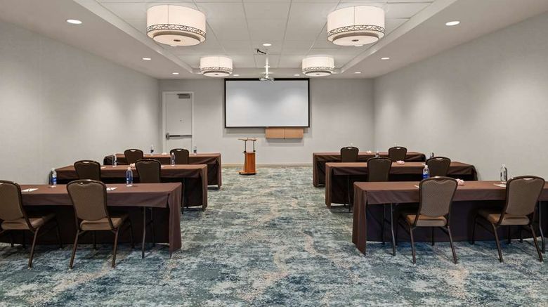 <b>Homewood Suites Anaheim Resort-Conv Ctr Meeting</b>. Images powered by <a href="https://iceportal.shijigroup.com/" title="IcePortal" target="_blank">IcePortal</a>.