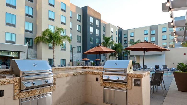<b>Homewood Suites Anaheim Resort-Conv Ctr Exterior</b>. Images powered by <a href="https://iceportal.shijigroup.com/" title="IcePortal" target="_blank">IcePortal</a>.