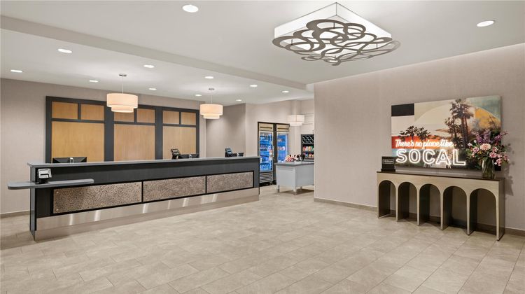 Homewood Suites Anaheim Resort-Conv Ctr Lobby