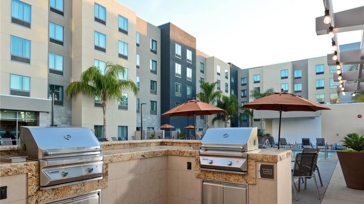 Homewood Suites Anaheim Resort-Conv Ctr Exterior