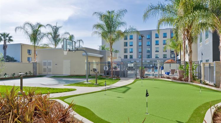 Homewood Suites Anaheim Resort-Conv Ctr Golf
