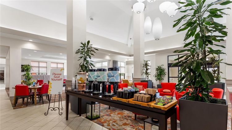 Hilton Garden Inn Bolingbrook I-55 Lobby