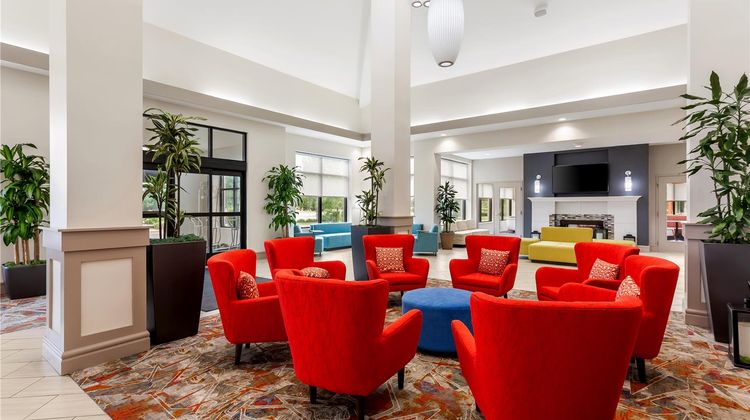 Hilton Garden Inn Bolingbrook I-55 Lobby
