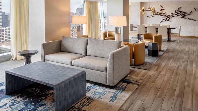 <b>Hilton Cleveland Downtown Room</b>. Images powered by <a href="https://iceportal.shijigroup.com/" title="IcePortal" target="_blank">IcePortal</a>.