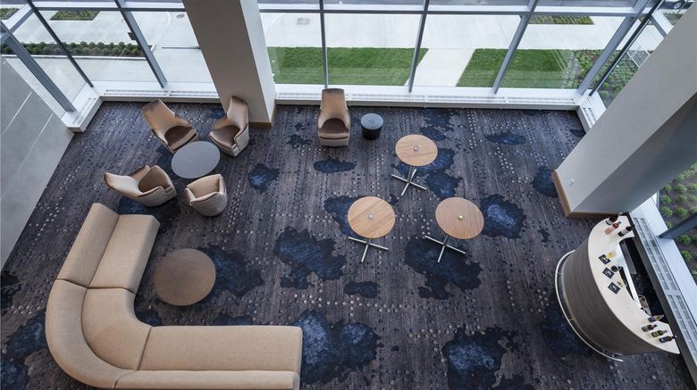 <b>Hilton Cleveland Downtown Lobby</b>. Images powered by <a href="https://iceportal.shijigroup.com/" title="IcePortal" target="_blank">IcePortal</a>.
